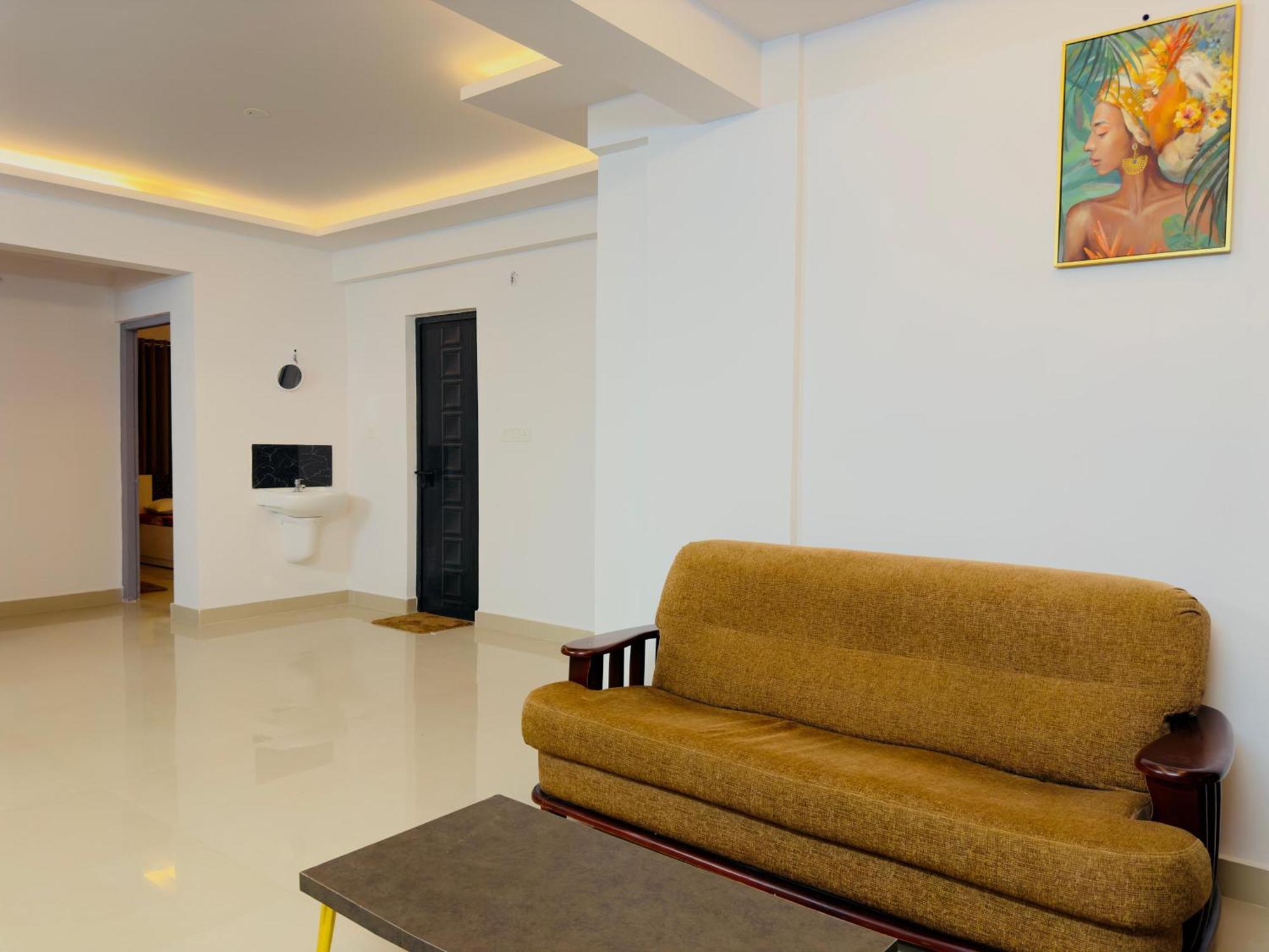 Veu Ragamalika Cochin Near Lakeshore Hospital Kochi Extérieur photo