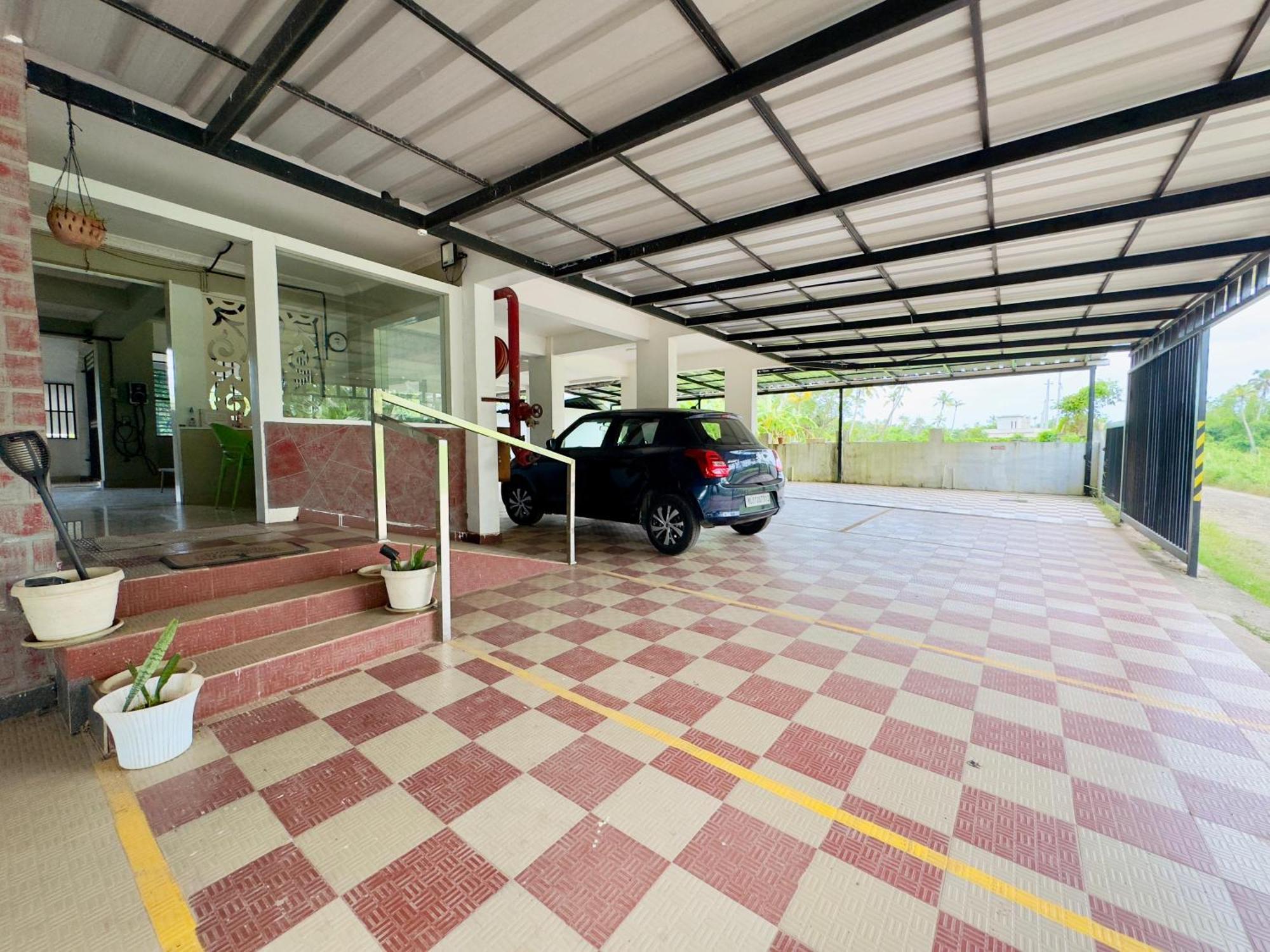Veu Ragamalika Cochin Near Lakeshore Hospital Kochi Extérieur photo