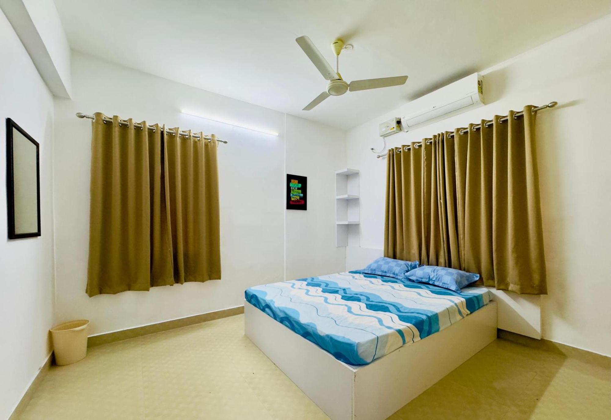 Veu Ragamalika Cochin Near Lakeshore Hospital Kochi Extérieur photo