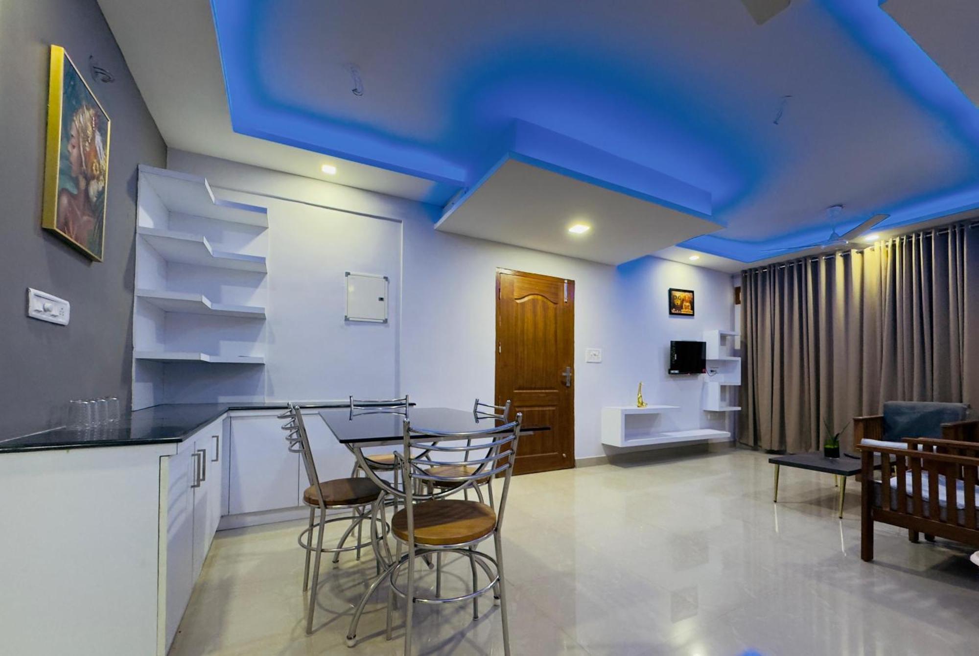 Veu Ragamalika Cochin Near Lakeshore Hospital Kochi Extérieur photo
