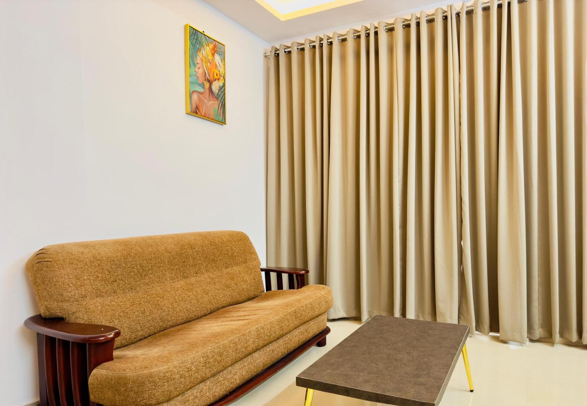 Veu Ragamalika Cochin Near Lakeshore Hospital Kochi Extérieur photo